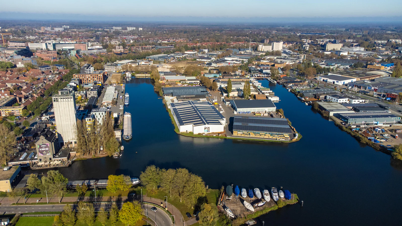 Deel van de haven bij Hanzeweg 35 Deventer